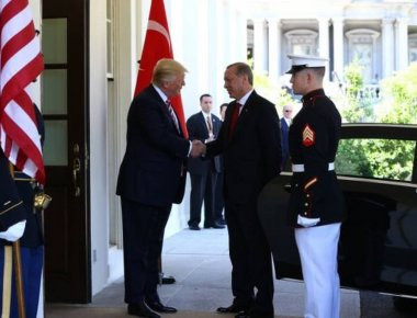 Με τη προσωπική του λιμουζίνα στο Λευκό Οίκο ο Ερντογάν (φωτό)